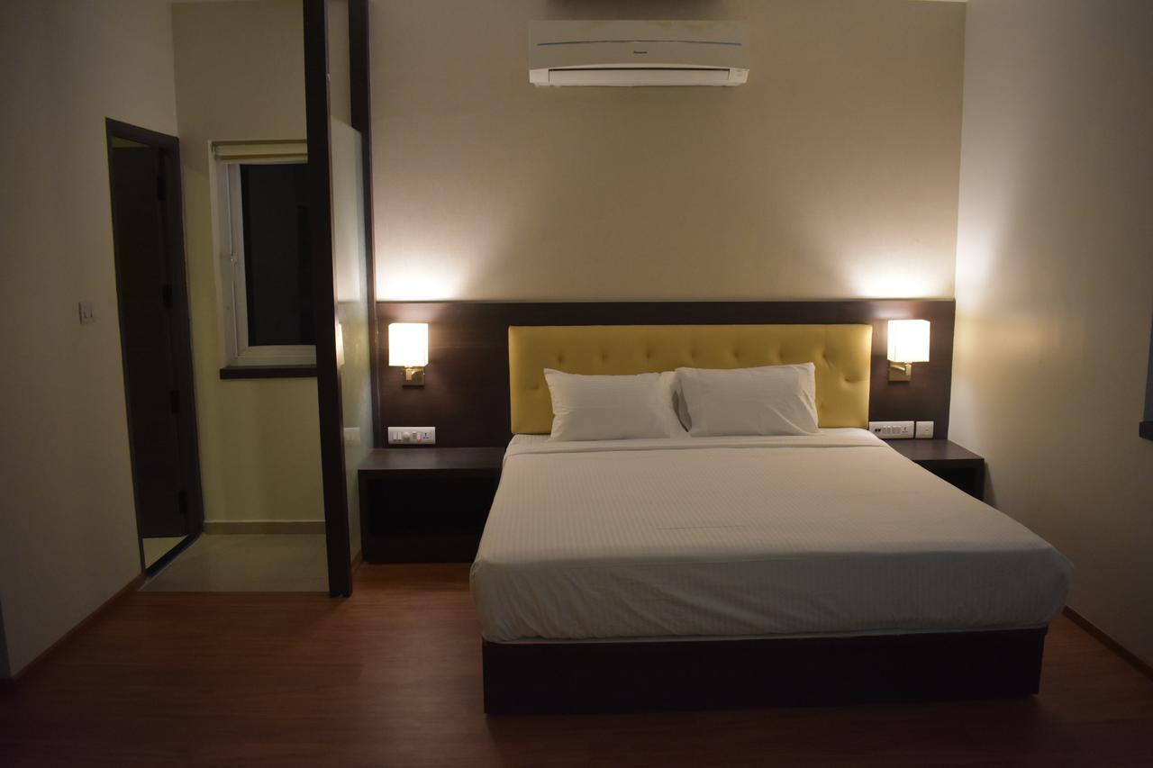 แกรนด์ อาร์คาเดีย - ศรีรันคาม Hotel Tiruchirappalli ภายนอก รูปภาพ